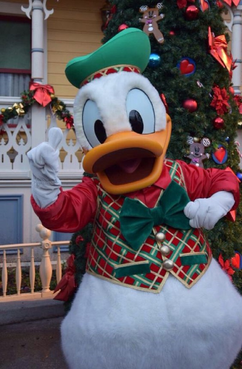 12 Awesome Christmas traditions from around the world