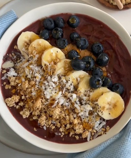 How to Make Delicious Acai Bowls: A Perfectly Balanced Breakfast